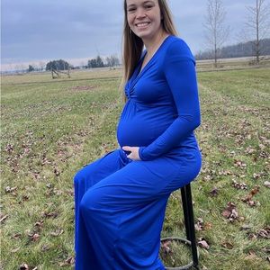 Maternity dress wore once for pictures